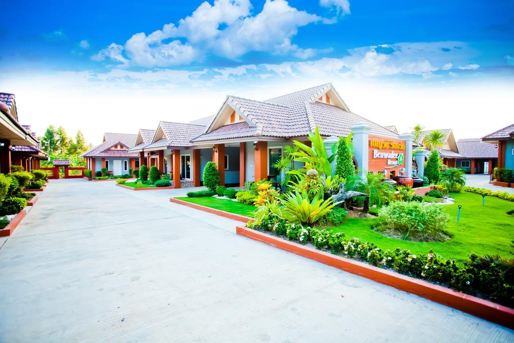 Benwadee Resort Pattaya Банпонг Экстерьер фото